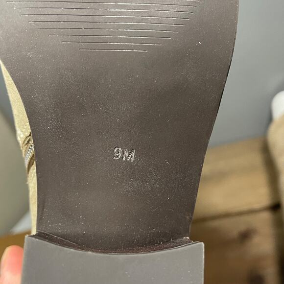 Vince Camuto Women's Babellie Mid Calf Boots Size 9 Taupe Suede Cowboy Western - Picture 10 of 16